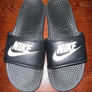 Nike Benassi slides black men’s 11